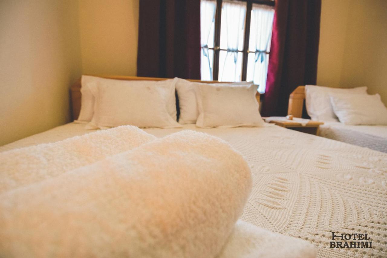 Hotel Brahimi จีโรคาสเตอร์ ภายนอก รูปภาพ